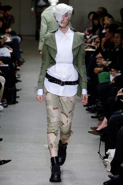 Look 17